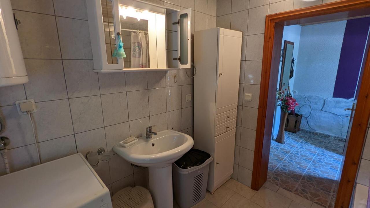 Moustaki Daire Keremetli Dış mekan fotoğraf