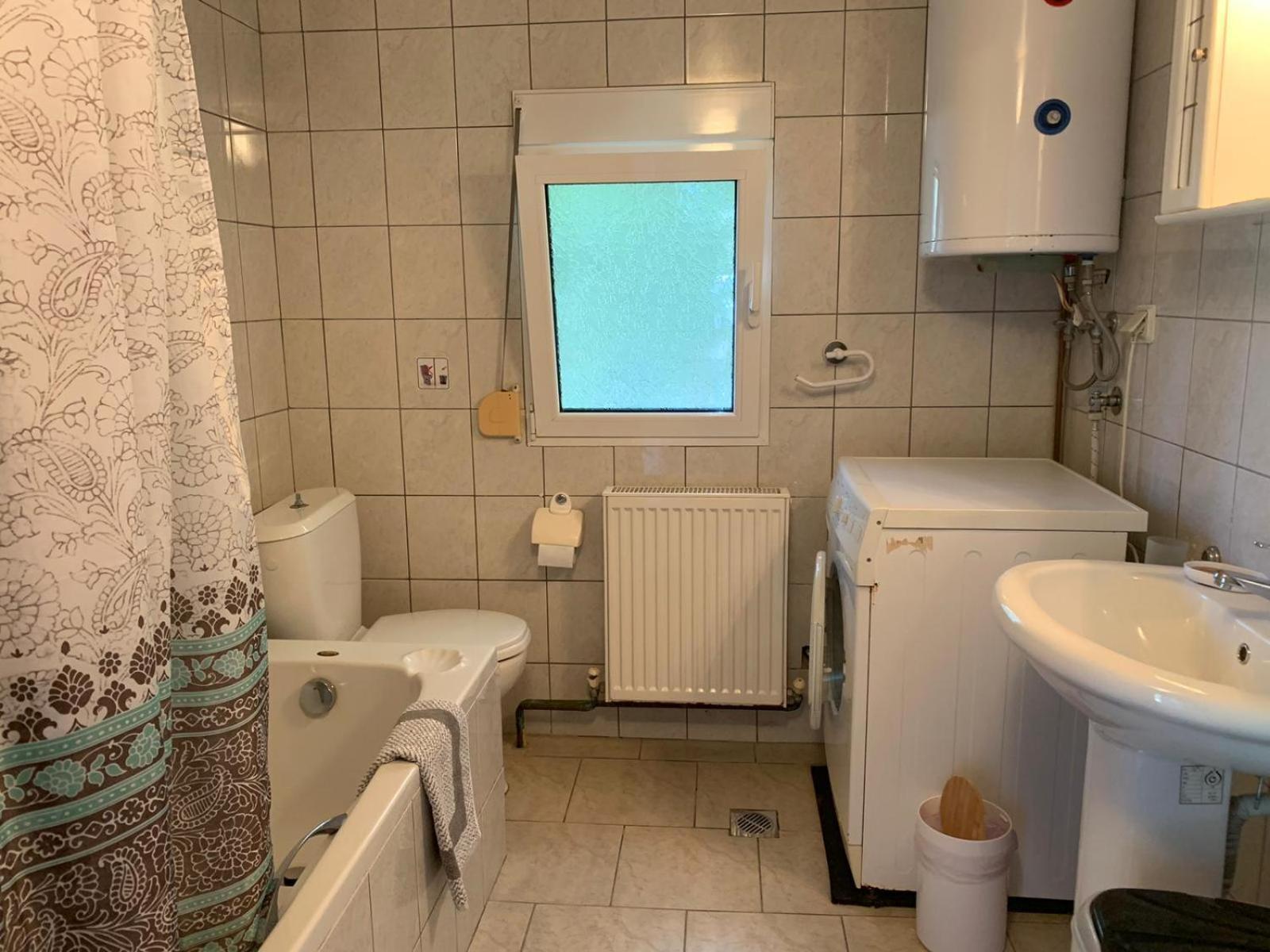 Moustaki Daire Keremetli Dış mekan fotoğraf